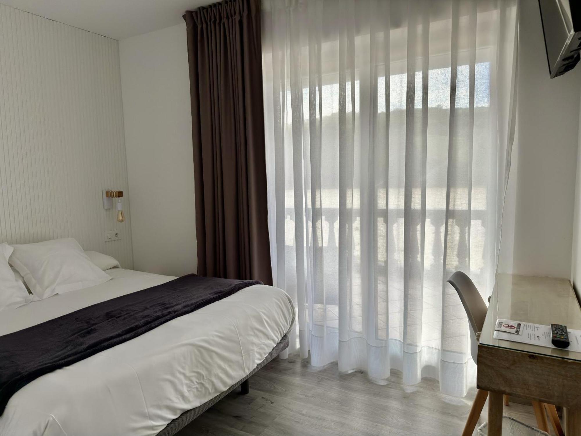 Hotel Sanmar Cobreces Luaran gambar
