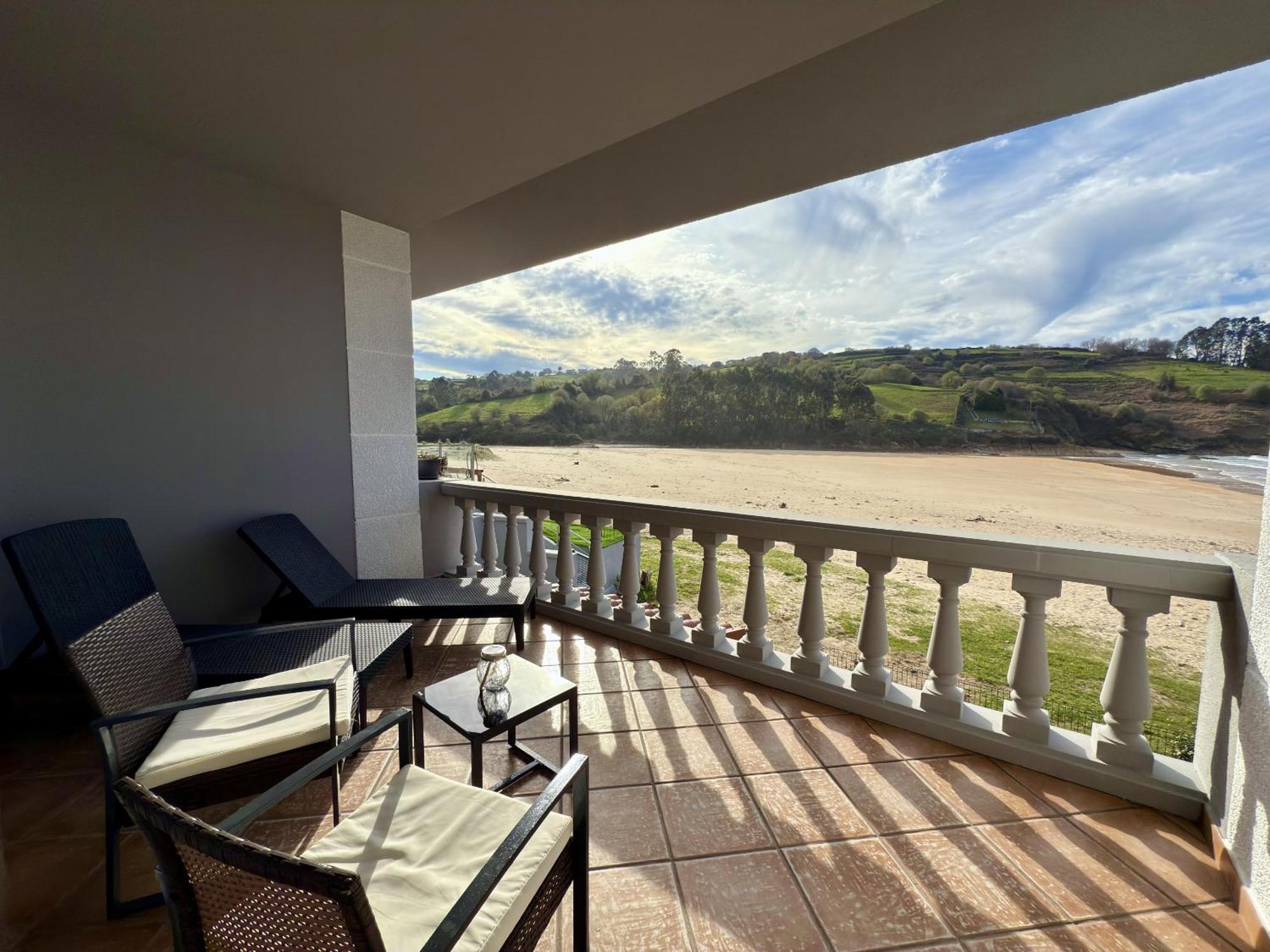 Hotel Sanmar Cobreces Luaran gambar