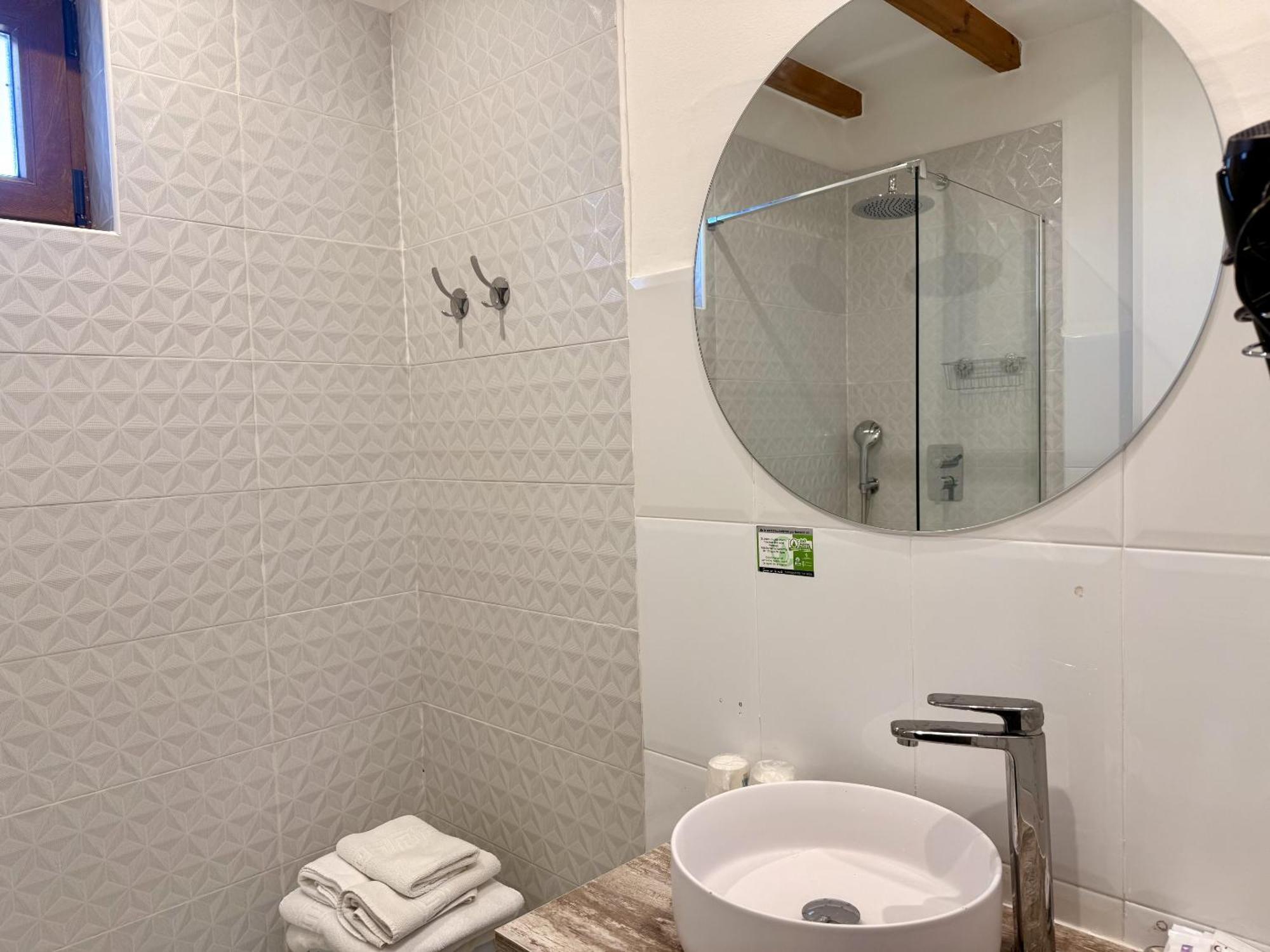 Hotel Sanmar Cobreces Bilik gambar